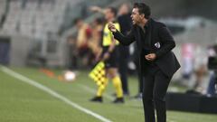 Coach Marcelo Gallardo of Argentina&#039;s River Plate reacts during a Copa Libertadores soccer match against Brazil&#039;s Paranaense in Curitiba, Brazil, Tuesday, Nov. 24, 2020. (Rodolfo Buhrer, Pool via AP)