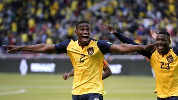 QUITO, ECUADOR - JANUARY 27: Felix Torres of Ecuador celebrates after scoring the first goal of his team during a match between Ecuador and Brazil as part of FIFA World Cup 2022 Qatar Qualifiers at Rodrigo Paz Delgado Stadium on January 27, 2022 in Quito,
