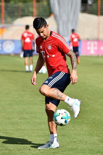 Primer entrenamiento y presentación de James Rodríguez.