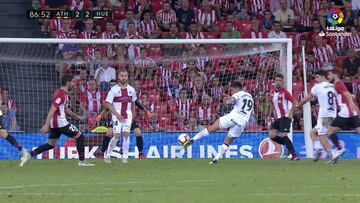 Será difícil que alguien supere la volea de Ávila: el Huesca marcó uno de los goles de esta liga