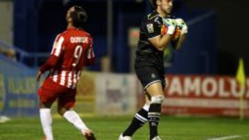 Dmitrovic evitó el gol del Almería.