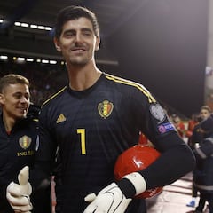 Courtois coge impulso antes de que se acerque el Clásico