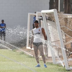 Guedes se perdió por lesión 23 partidos y suma 122 días de baja