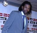 Mourinho lo ha decidido: Adebayor se queda