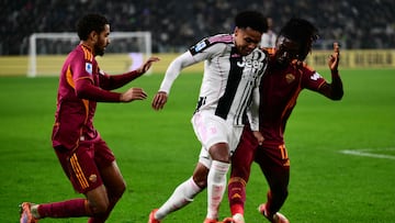 McKennie recibió un reconocimiento por sus 200 partidos con la Juventus de Turín. Además, el ’22’ asistió en el gol de Openda, que representó la victoria.