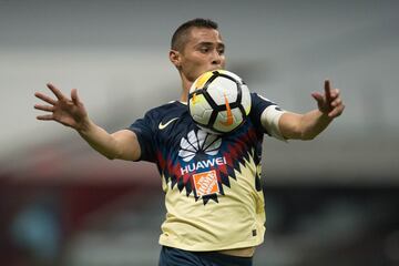 El lateral derecho del América no parece contar para el entrenador Juan Carlos Osorio, quien ha decidido utilizar jugadores con características distintas en la posición. Una lesión en el proceso, tampoco ayudó a su causa.