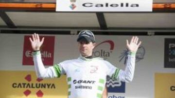 El esloveno Luka Mezgec, con el maillot blanquiverde de l&iacute;der de la Volta a Catalunya.