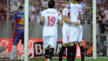 El Sevilla remata su semana mágica y fulmina al Elche