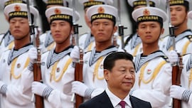 Misiles con agua y generales borrados: Xi Jinping copia a Stalin en la mayor purga en la cúpula del ejército chino