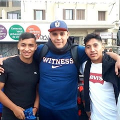 La foto de dos jugadores de la U en Plaza Italia que se hizo viral