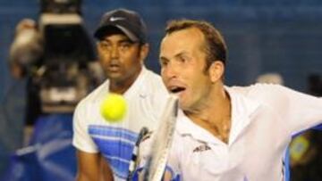 Paes y Stepanek sorprenden a los hermanos Bryan
