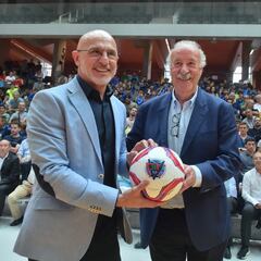 De la Fuente: “Nico Williams es muy bueno, está fantástico”