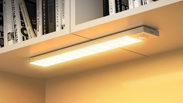 La luz LED sin cables para armario que es un éxito ahora está a mitad de precio 