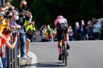 Egan Bernal durante la etapa de hoy.