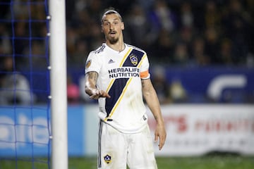 Equipo: Los Angeles Galaxy.
Posición: Delantero.
Compensación garanantizada: 7.2 millones de dólares anuales.