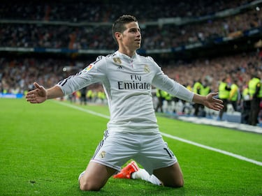 El mediocentro ofensivo colombiano fichó por el equipo blanco en 2014 donde estuvo hasta 2020, con cesión mediante al Bayern Múnich entre 2017 y 2019. Vistió la camiseta del Madrid en 125 ocasiones, marcó 37 goles y dio 42 asistencias de gol. Sumó a su palmarés 2 Champions League, 2 Ligas, 2 Supercopas de Europa, 1 Supercopa de España y 2 Mundialitos de Clubes. 