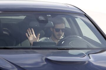 Rubén Pérez  jugador del Leganés llegando a las instalaciones deportivas de Butarque para la realización de los test covid-19