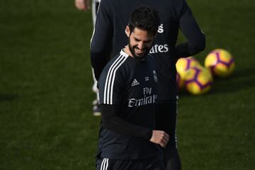 Entrenamiento del Real Madrid antes de viajar a Huesca