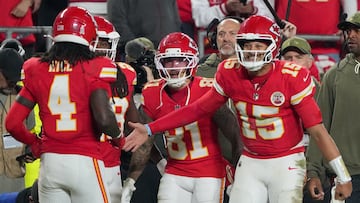 The Kansas City Chiefs improved to 5-3 with their fourth win in their last five games thanks to a big second half from Patrick Mahomes and the offense.
