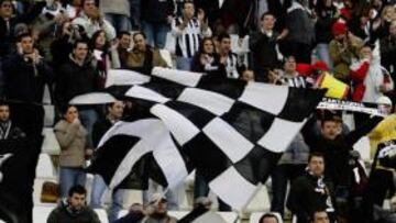 <b>LLENAZO. </b>El cartagonova camino a pos su cuarto lleno de la temporada.