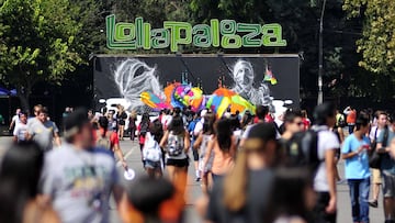 14 de Marzo del 2015/ SANTIAGO
 Centenares de personas participan de la quinta versi&oacute;n del Festival Lollapalooza 2015, realizado en el Parque O&#039;higgins.
 FOTO: MATIAS DELACROIX/AGENCIAUNO