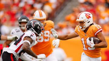 TAMPA, FLORIDA - OCTOBER 27: Jalen McMillan #15 of the Tampa Bay Buccaneers runs against A.J. Terrell #24 of the Atlanta Falcons during the third quarter at Raymond James Stadium on October 27, 2024 in Tampa, Florida. Mike Ehrmann/Getty Images/AFP (Photo by Mike Ehrmann / GETTY IMAGES NORTH AMERICA / Getty Images via AFP)