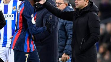 Dembélé, con Xavi en el Barcelona-Real