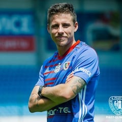 El campeón polaco ficha a Dani Aquino