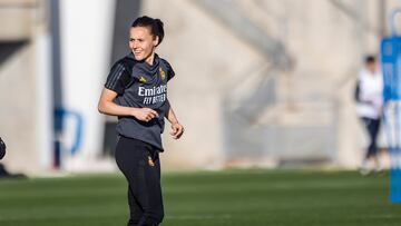 Hayley Raso, durante el entrenamiento del Real Madrid en Valdebebas el martes, antes de enfrentarse al Chelsea en Stamford Bridge.