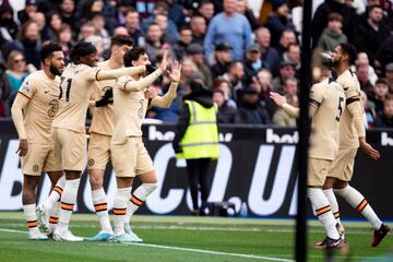 João Félix celebra su primer gol con el Chelsea, ante el West Ham.