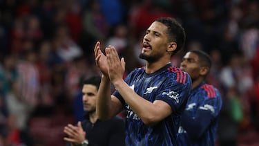 Soccer Football - UEFA Champions League - Semi Final - First Leg - Atletico Madrid v Arsenal - Riyadh Air Metropolitano, Madrid, Spain - April 29, 2026 Arsenal's William Saliba applauds fans after the match REUTERS/Violeta Santos Moura