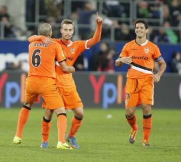 St. Gallen-Valencia. Canales celebra con sus compañeros el 2-3.