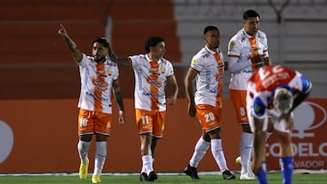 Futbol, Cobresal vs Universidad Catolica
Fecha 3, Liga de Primera 2026
El jugador de Cobresal Bryan Carvallo celebra su gol contra Universidad Catolica durante el partido de primera division disputado en el estadio El Cobre en El Salvador, Chile.
14/02/2026
Javier Torres/Photosport
Football, Cobresal vs Universidad Catolica
3rd turn, 2026 First division league
Cobresal`s player Bryan Carvallo celebrates his goal against Universidad Catolica during the first division match held at the El Cobre stadium in El Salvador, Chile.
14/02/2026
Javier Torres/Photosport