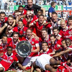 El Ajax la ‘cruzazuleó’ y el PSV es campeón de la Eredivisie