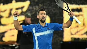 Novak Djokovic, ante Tomas Machac en el Open de Australia.