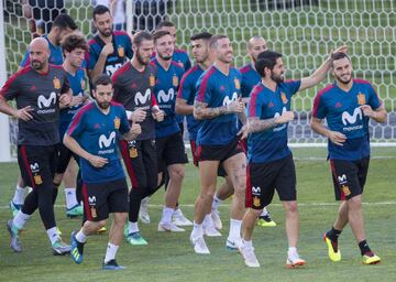 La Selección entrena bajo el intenso calor de Krasnodar