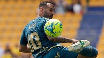 El hombro deja KO a Jesé