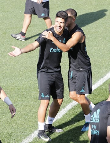 Cristiano y Modric protagonistas en el entrenamiento