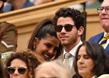 La actriz india Priyanka Chopra Jonas y su marido el cantante estadounidense Nick Jonas.