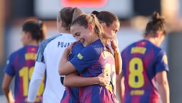 Serrajordi y Carla Julià, celebrando el 1-3 del Barcelona ante el Badalona.