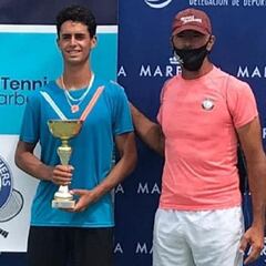 De La Florida a España: el tenista chileno que se codea con Rublev y Khachanov