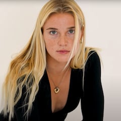 Noah Klapp combina surf y arte en Inamorata