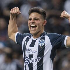 Ponchito ya hace fútbol, pero aún le faltan tres meses para volver