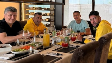 Estuvo casi 20 años en la Roja y así reacciona al ver sus fotos más épicas: “El guardia de Mbappé...”