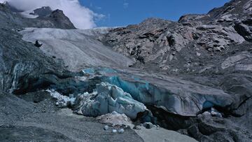 El glaciar Findel (Zermatt, Suiza), en retroceso por el cambio clim¨¢tico.
