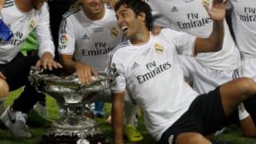 Homenaje a Ra&uacute;l. El &uacute;ltimo Trofeo Bernab&eacute;u homenaje&oacute; a Ra&uacute;l.
 