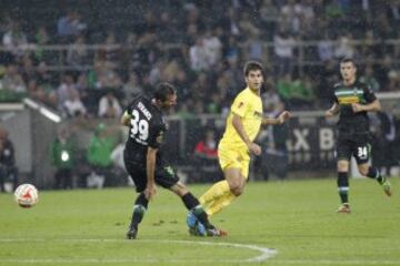 1-1. Uche anotó el gol del empaté con un pase de Trigueros.