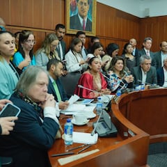 Armando Benedetti, ministro del Interior, reacciona a este importante hundimiento: “Actuaron de forma baja, cochina y rastrera”