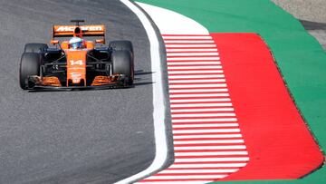 Fernando Alonso hit with reprimand and penalty points