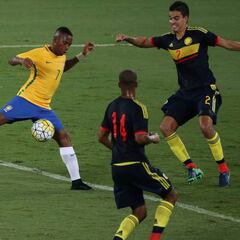 Pékerman pidió amistosos a la FCF en Europa para fecha FIFA